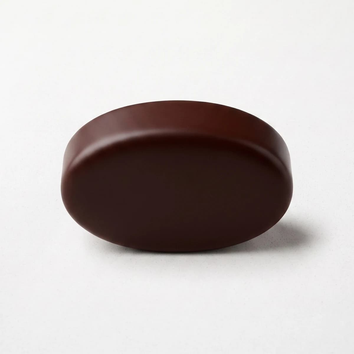 Bombón de Tiramisú en chocolate amargo